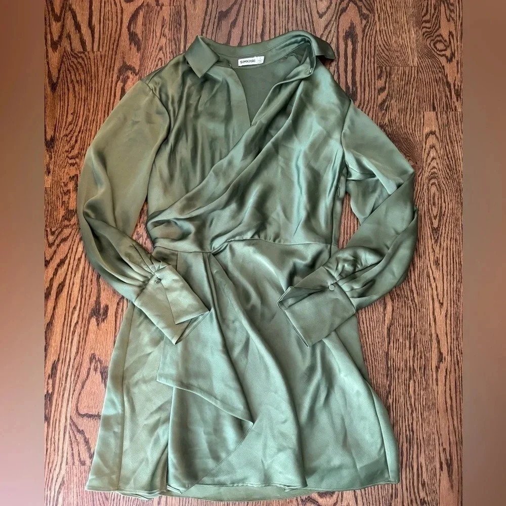 Simkhai Talit‎ draped dress, Size 8, Green, Like New Condition, Sold Out $540 - Picture 5 of 11